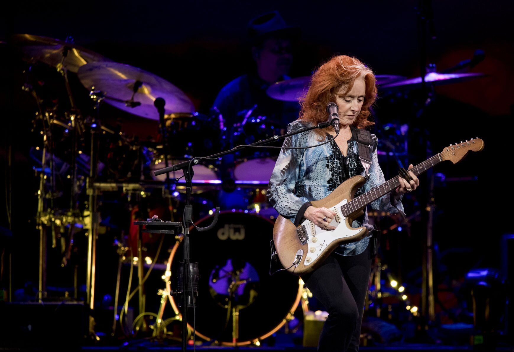 Bonnie Raitt – August 2